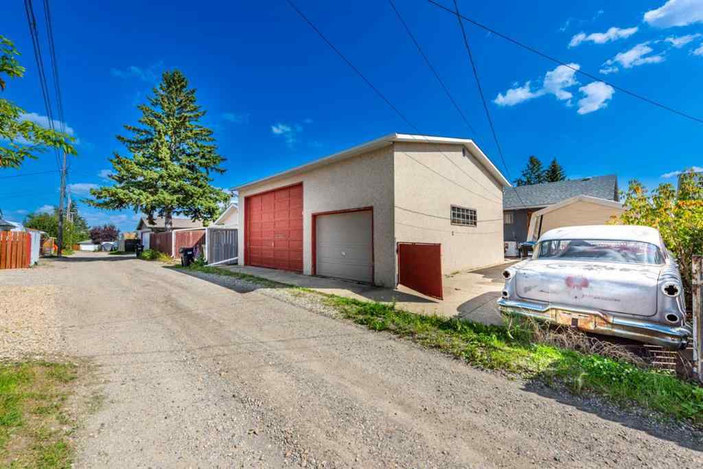 MLS® A2245360 - 4518 Forman Crescent SE in Forest Heights Calgary, Residential