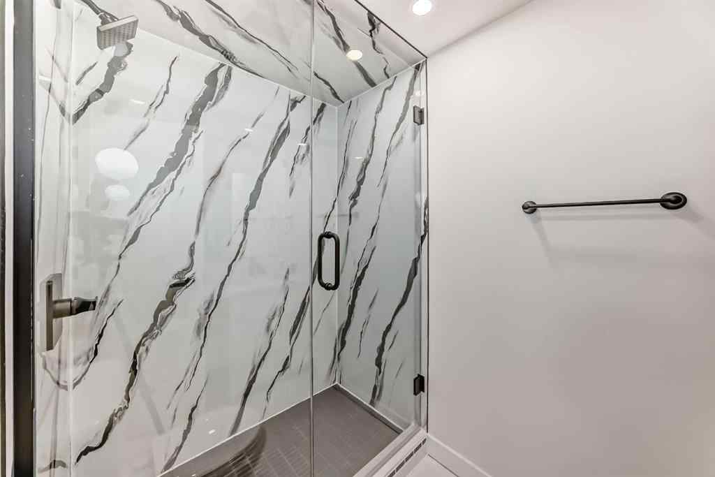 MLS® A2245367 - 4020 Varsity Drive NW in Varsity Calgary, Residential