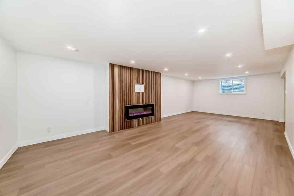 MLS® A2245367 - 4020 Varsity Drive NW in Varsity Calgary, Residential