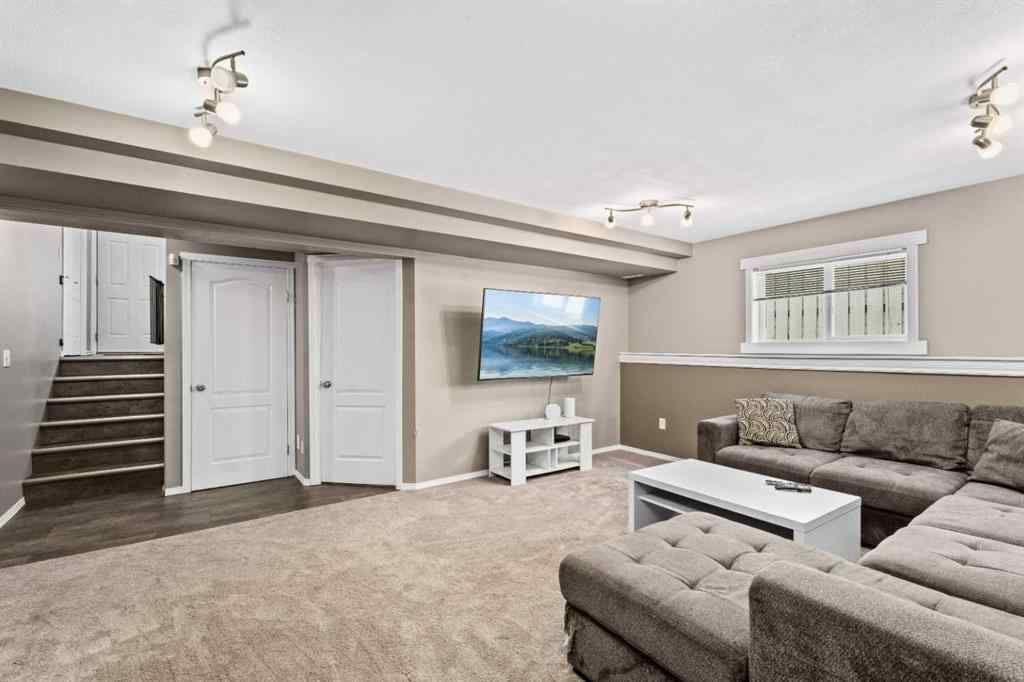 MLS® A2245370 - 101 Laurel Close  in Laurel Blackfalds, Residential