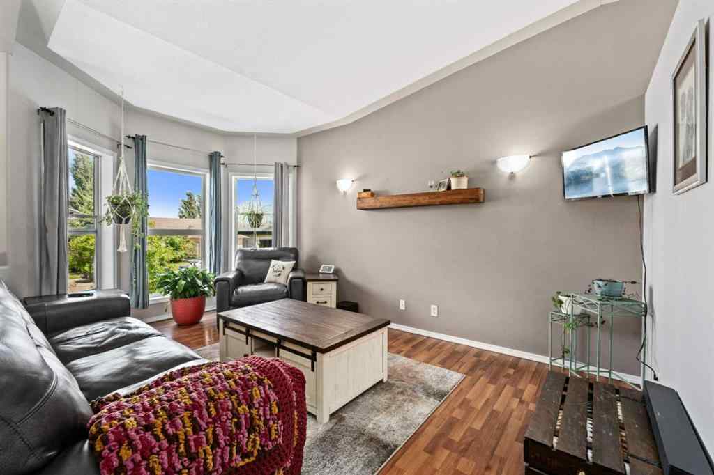 MLS® A2245370 - 101 Laurel Close  in Laurel Blackfalds, Residential