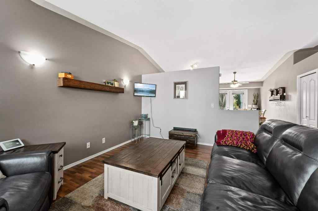MLS® A2245370 - 101 Laurel Close  in Laurel Blackfalds, Residential