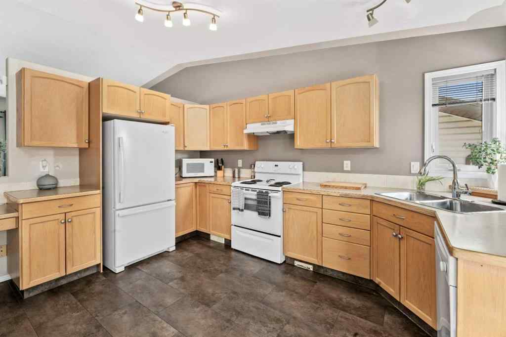 MLS® A2245370 - 101 Laurel Close  in Laurel Blackfalds, Residential