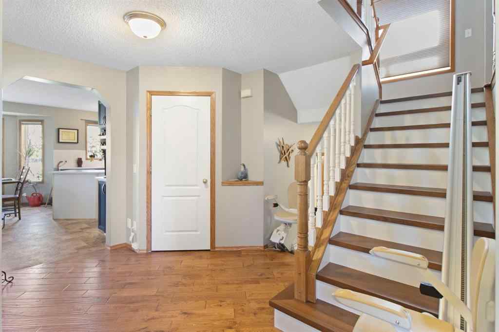MLS® A2245374 - 21 Arbour Ridge Park NW in Arbour Lake Calgary, Residential