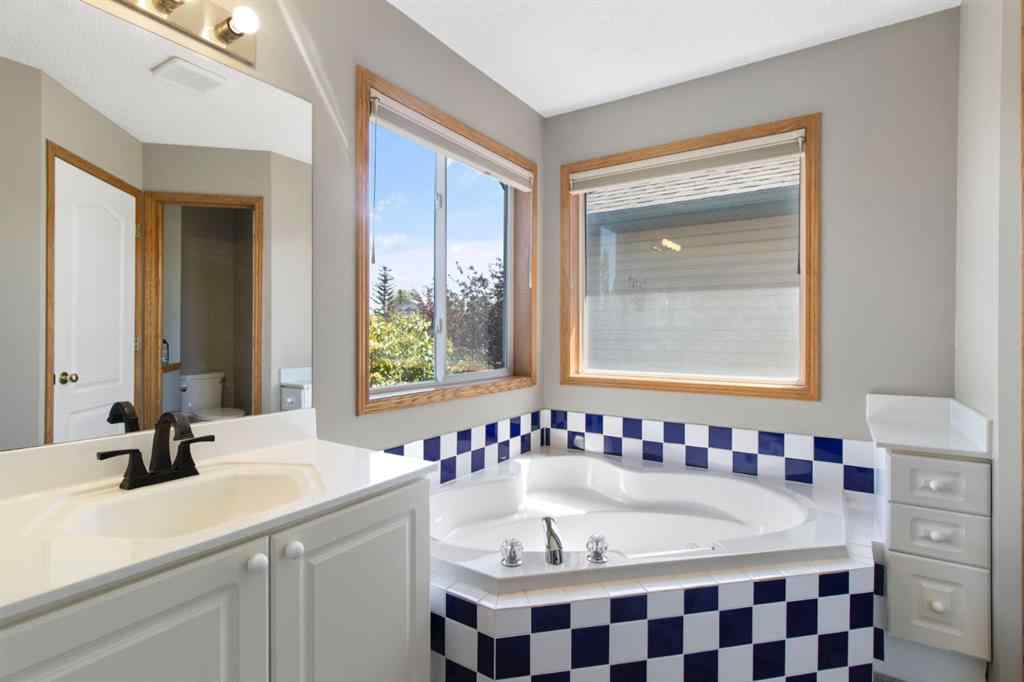 MLS® A2245374 - 21 Arbour Ridge Park NW in Arbour Lake Calgary, Residential