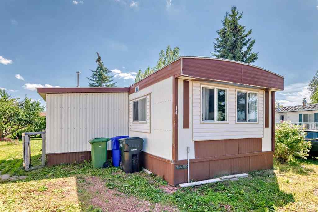 MLS® A2245381 - 14 Birch Close  in NONE Olds, Residential
