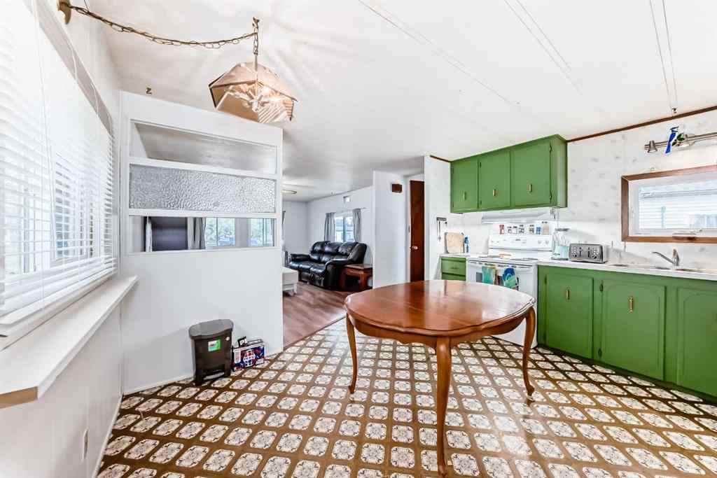 MLS® A2245381 - 14 Birch Close  in NONE Olds, Residential