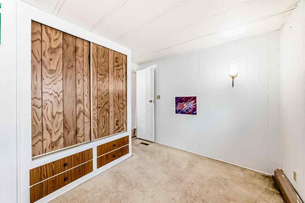 MLS® A2245381 - 14 Birch Close  in NONE Olds, Residential