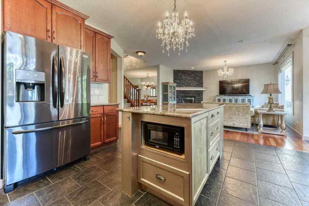 MLS® A2245397 - 63 Discovery Ridge Circle SW in Discovery Ridge Calgary, Residential