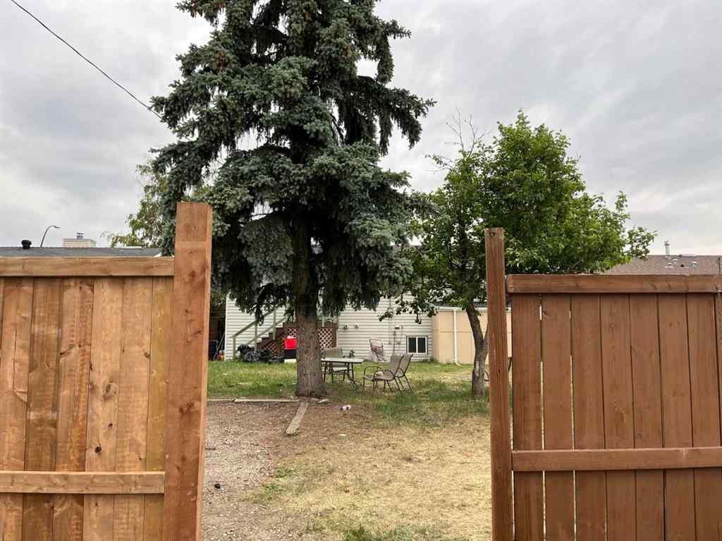 MLS® A2245402 - 319 Manora Drive NE in Marlborough Park Calgary, Residential