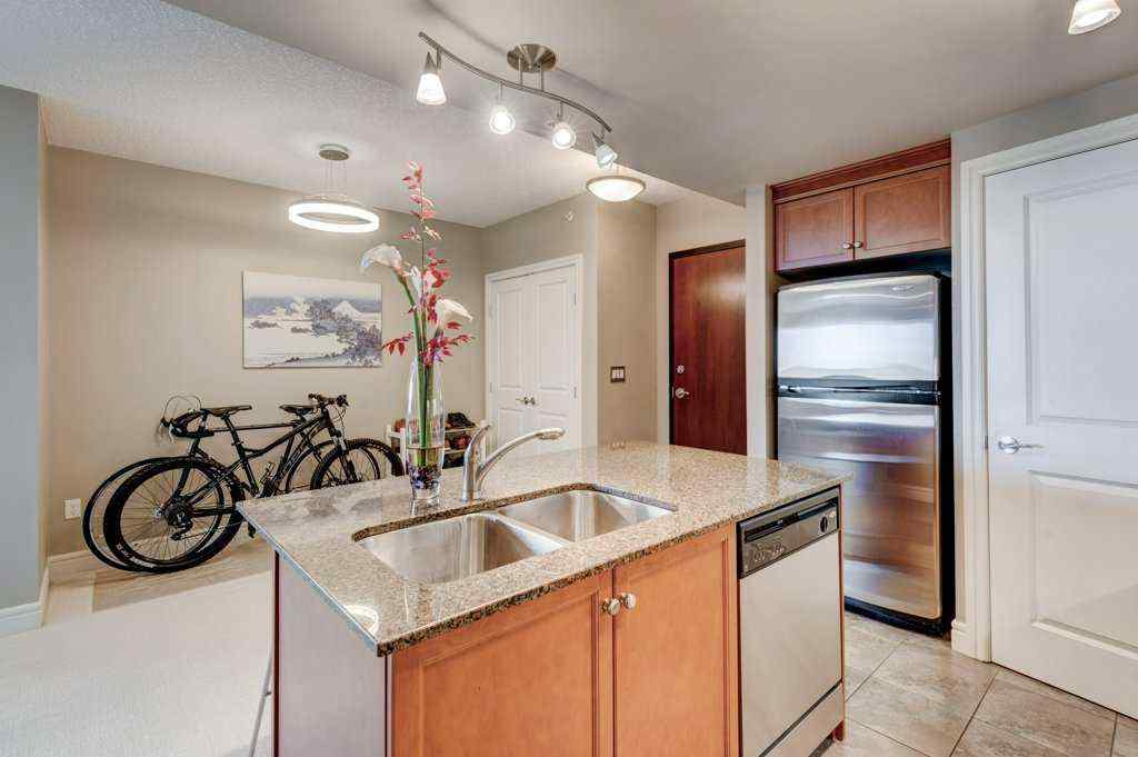 MLS® A2245405 - Unit #1102 910 5 Avenue SW in Downtown Commercial Core Calgary, Residential