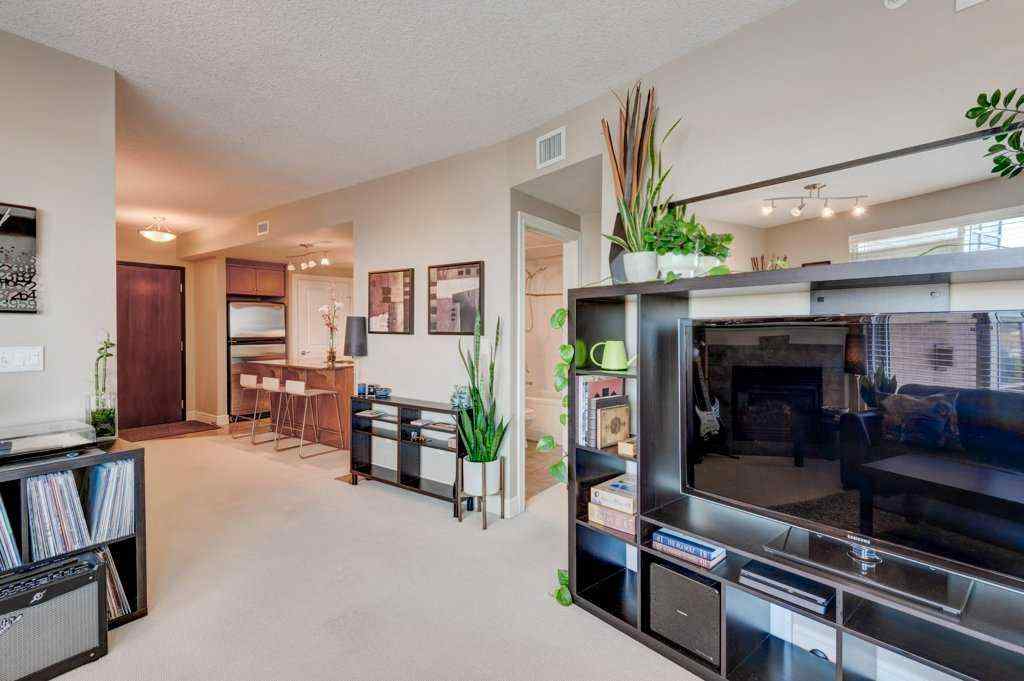 MLS® A2245405 - Unit #1102 910 5 Avenue SW in Downtown Commercial Core Calgary, Residential
