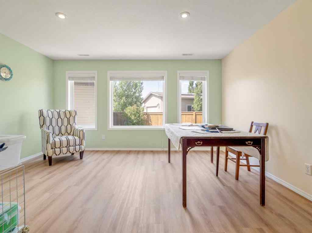 MLS® A2245409 - 656 Florence Ho Leong Crescent N in Legacy Ridge / Hardieville Lethbridge, Residential