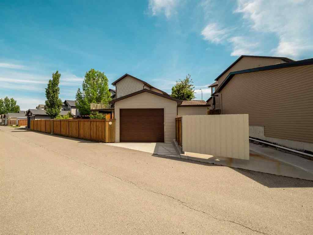MLS® A2245409 - 656 Florence Ho Leong Crescent N in Legacy Ridge / Hardieville Lethbridge, Residential