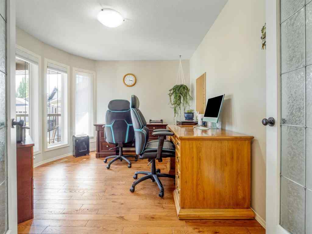 MLS® A2245409 - 656 Florence Ho Leong Crescent N in Legacy Ridge / Hardieville Lethbridge, Residential