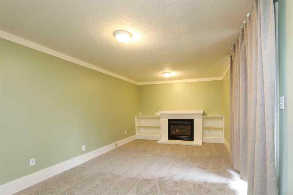 MLS® A2245424 - 72 Broadway  S in NONE Raymond, Residential