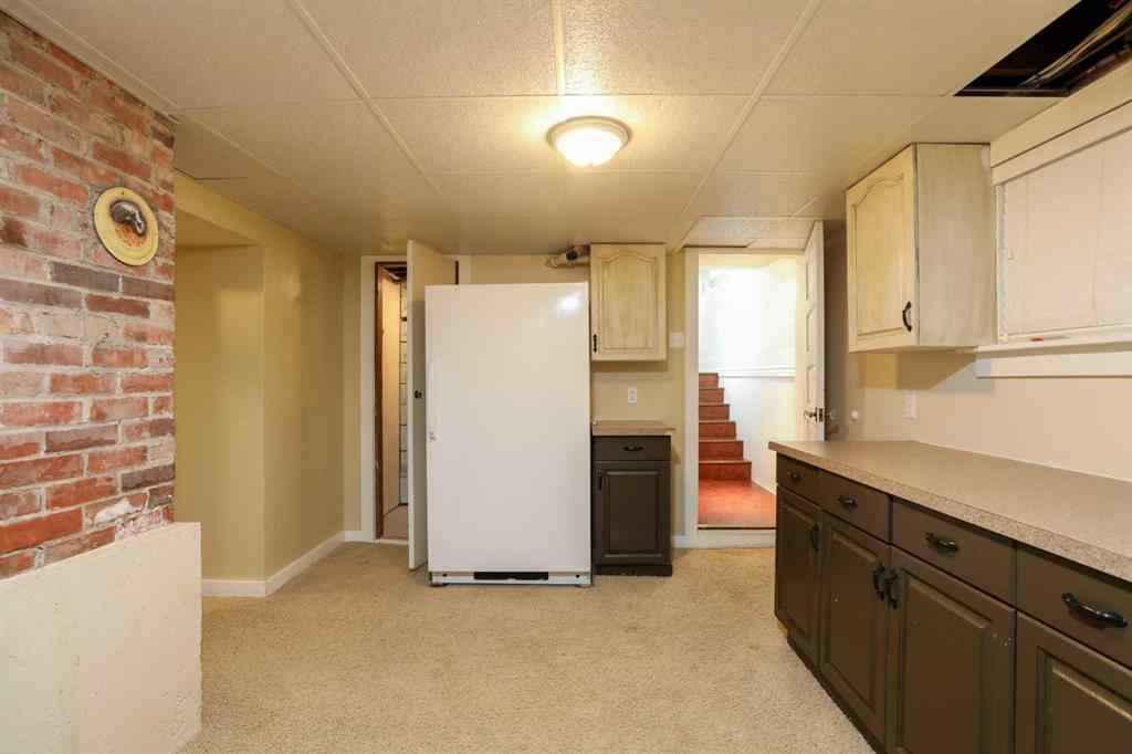 MLS® A2245424 - 72 Broadway  S in NONE Raymond, Residential