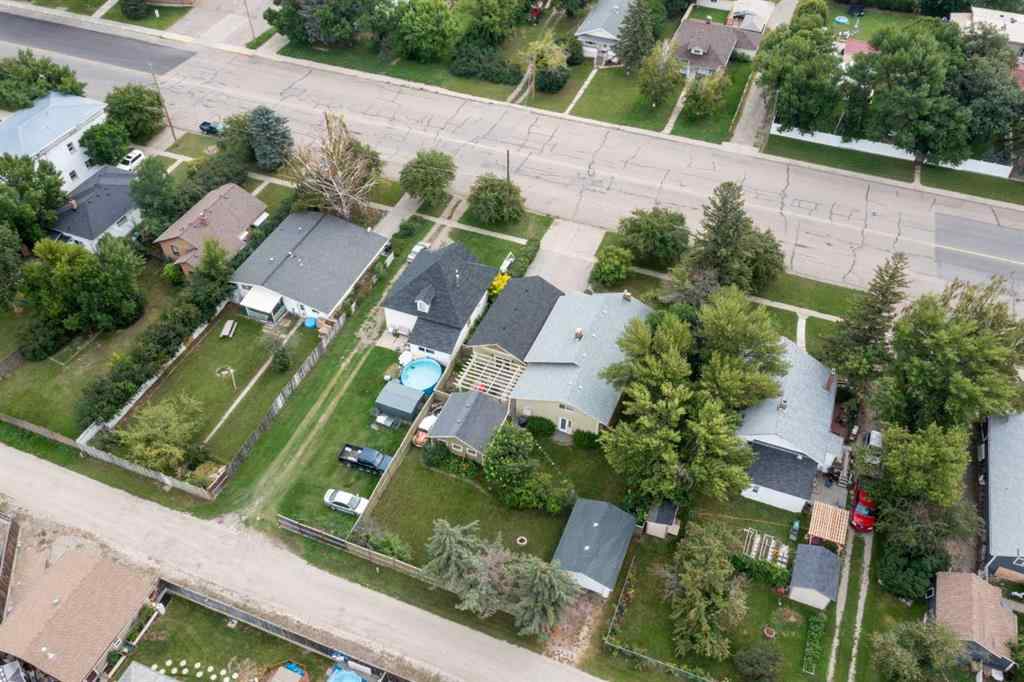 MLS® A2245424 - 72 Broadway  S in NONE Raymond, Residential