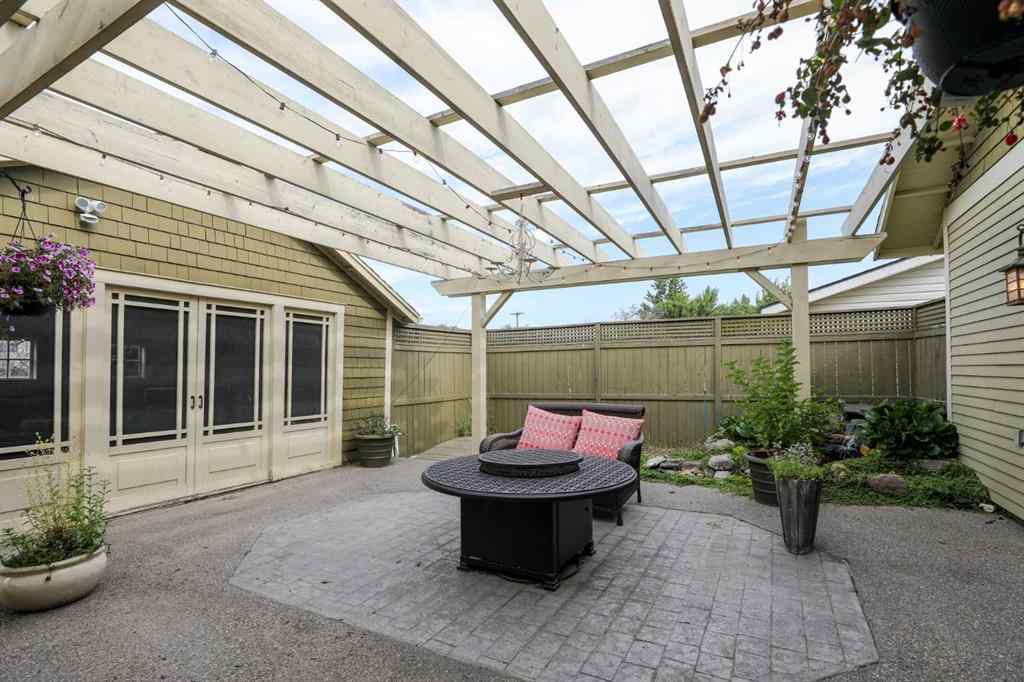 MLS® A2245424 - 72 Broadway  S in NONE Raymond, Residential