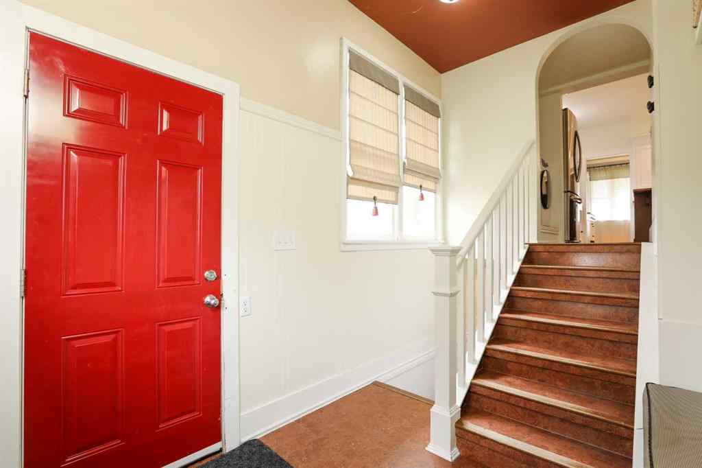 MLS® A2245424 - 72 Broadway  S in NONE Raymond, Residential