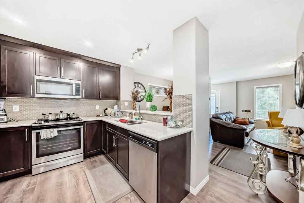 MLS® A2245432 - 48 Yorkville Avenue SW in Yorkville Calgary, Residential