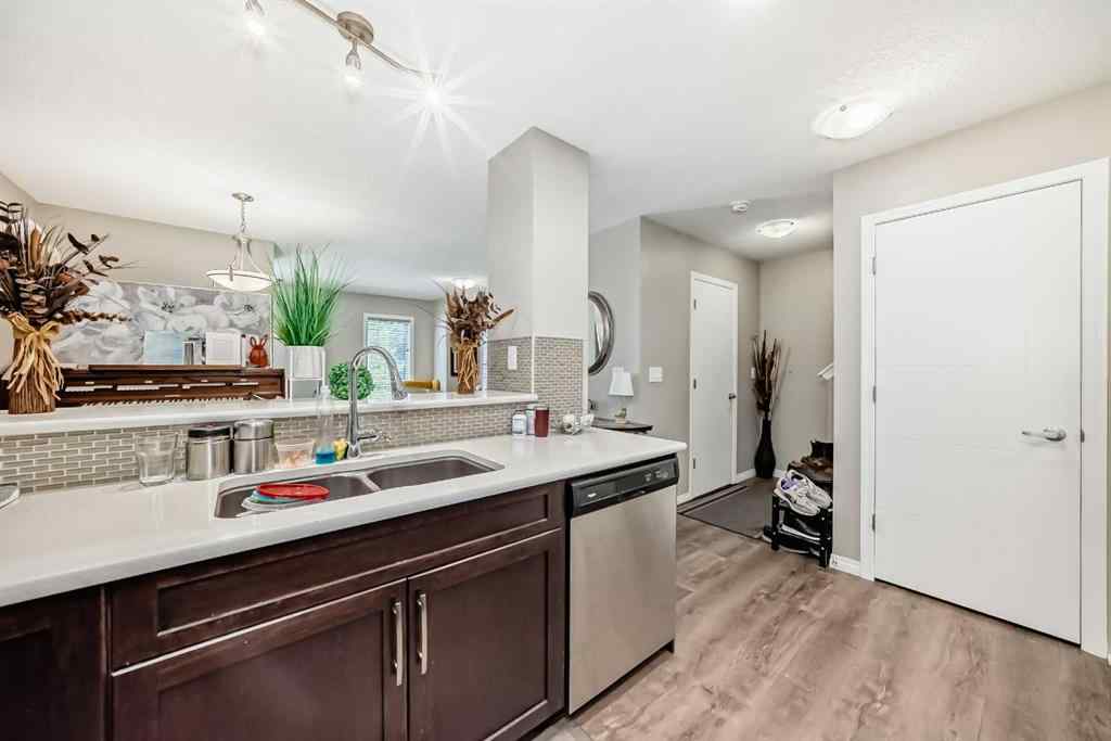 MLS® A2245432 - 48 Yorkville Avenue SW in Yorkville Calgary, Residential