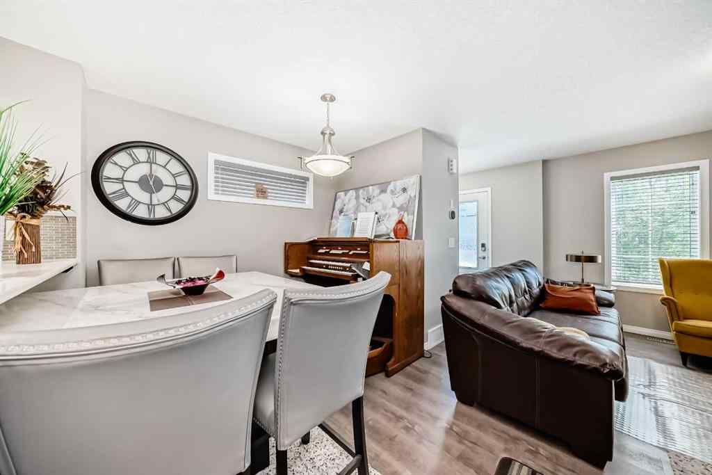MLS® A2245432 - 48 Yorkville Avenue SW in Yorkville Calgary, Residential
