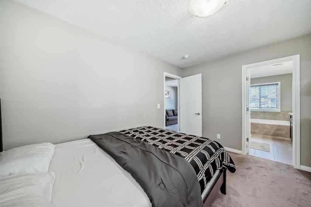 MLS® A2245432 - 48 Yorkville Avenue SW in Yorkville Calgary, Residential