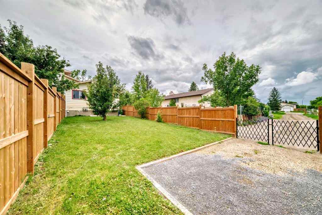 MLS® A2245438 - 28 Berkley Close NW in Beddington Heights Calgary, Residential