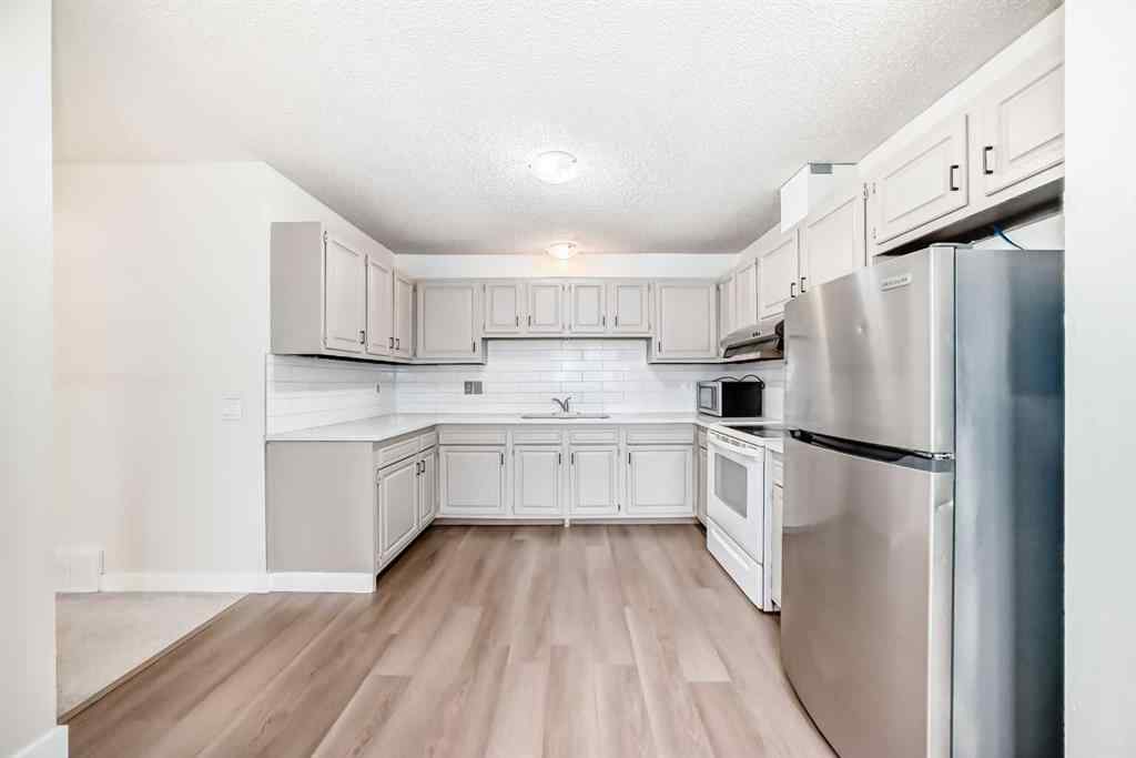 MLS® A2245438 - 28 Berkley Close NW in Beddington Heights Calgary, Residential