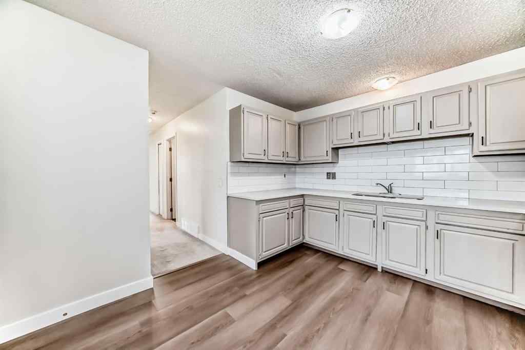 MLS® A2245438 - 28 Berkley Close NW in Beddington Heights Calgary, Residential