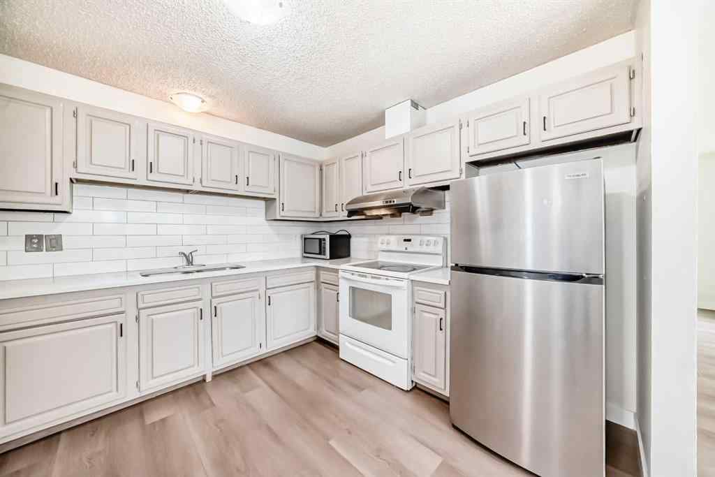 MLS® A2245438 - 28 Berkley Close NW in Beddington Heights Calgary, Residential