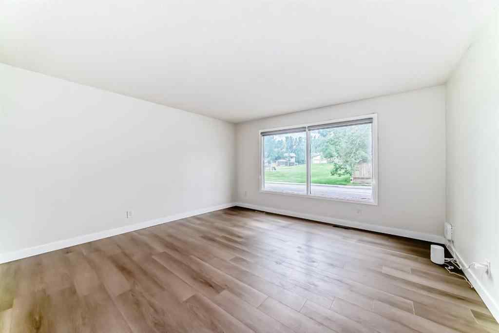 MLS® A2245438 - 28 Berkley Close NW in Beddington Heights Calgary, Residential
