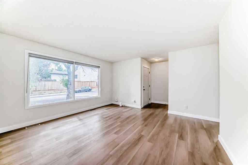 MLS® A2245438 - 28 Berkley Close NW in Beddington Heights Calgary, Residential