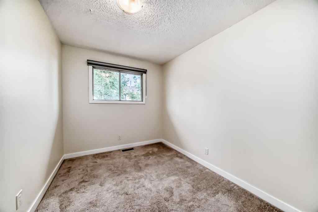 MLS® A2245438 - 28 Berkley Close NW in Beddington Heights Calgary, Residential