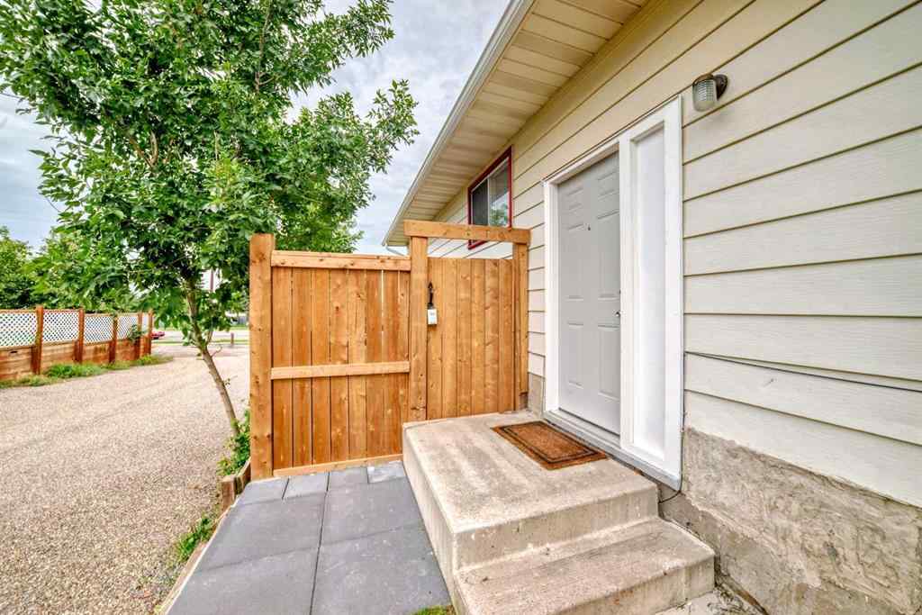 MLS® A2245438 - 28 Berkley Close NW in Beddington Heights Calgary, Residential