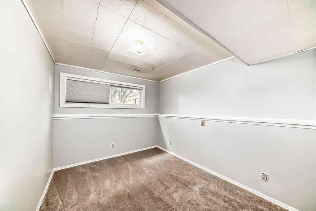 MLS® A2245459 - 35 Pensville Road SE in Penbrooke Meadows Calgary, Residential