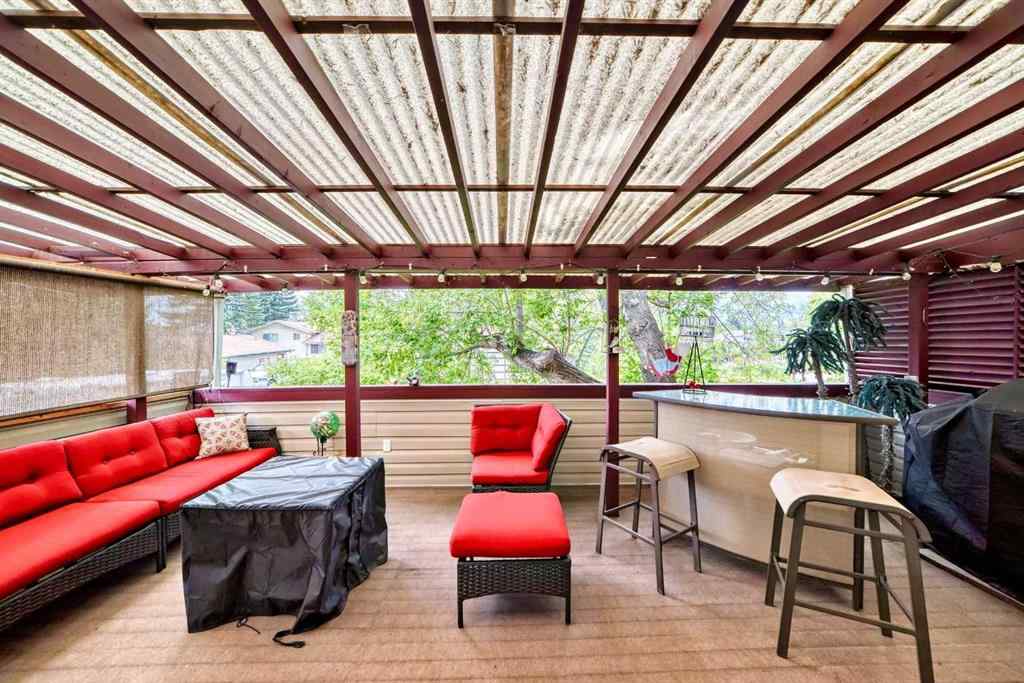 MLS® A2245459 - 35 Pensville Road SE in Penbrooke Meadows Calgary, Residential