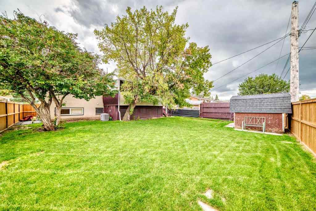 MLS® A2245459 - 35 Pensville Road SE in Penbrooke Meadows Calgary, Residential