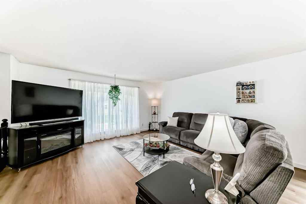 MLS® A2245459 - 35 Pensville Road SE in Penbrooke Meadows Calgary, Residential