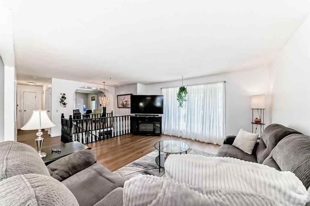 MLS® A2245459 - 35 Pensville Road SE in Penbrooke Meadows Calgary, Residential