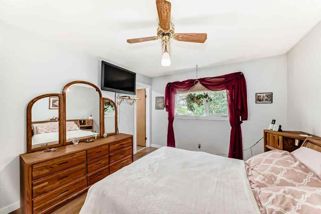 MLS® A2245459 - 35 Pensville Road SE in Penbrooke Meadows Calgary, Residential