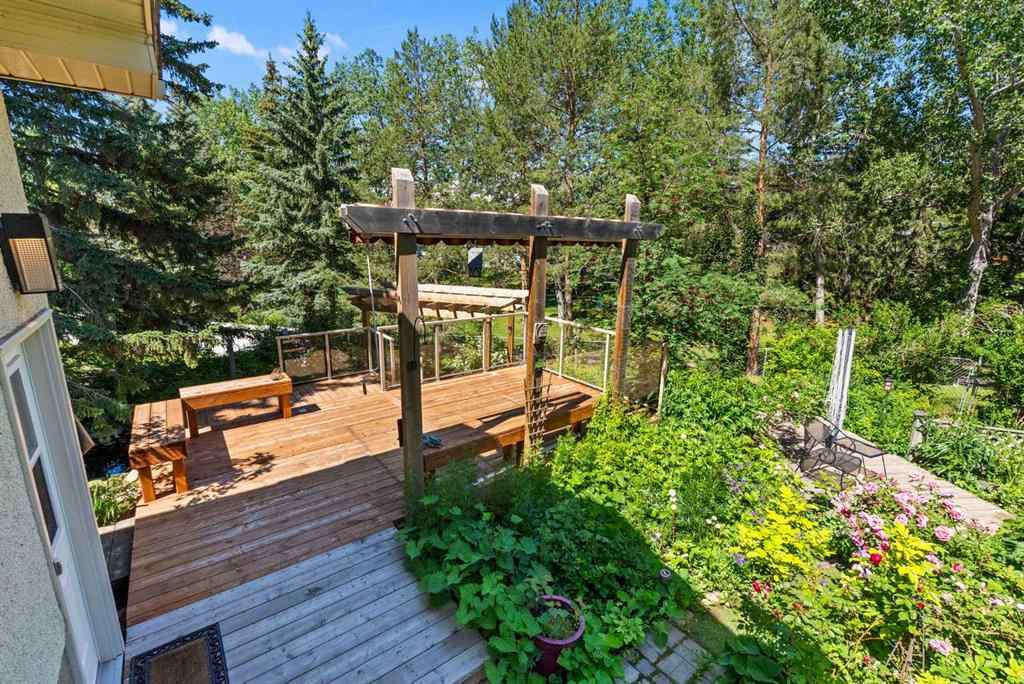 MLS® A2245460 - 210 Dalgleish Bay NW in Dalhousie Calgary, Residential