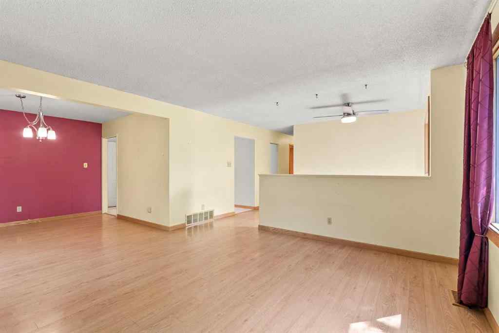 MLS® A2245460 - 210 Dalgleish Bay NW in Dalhousie Calgary, Residential