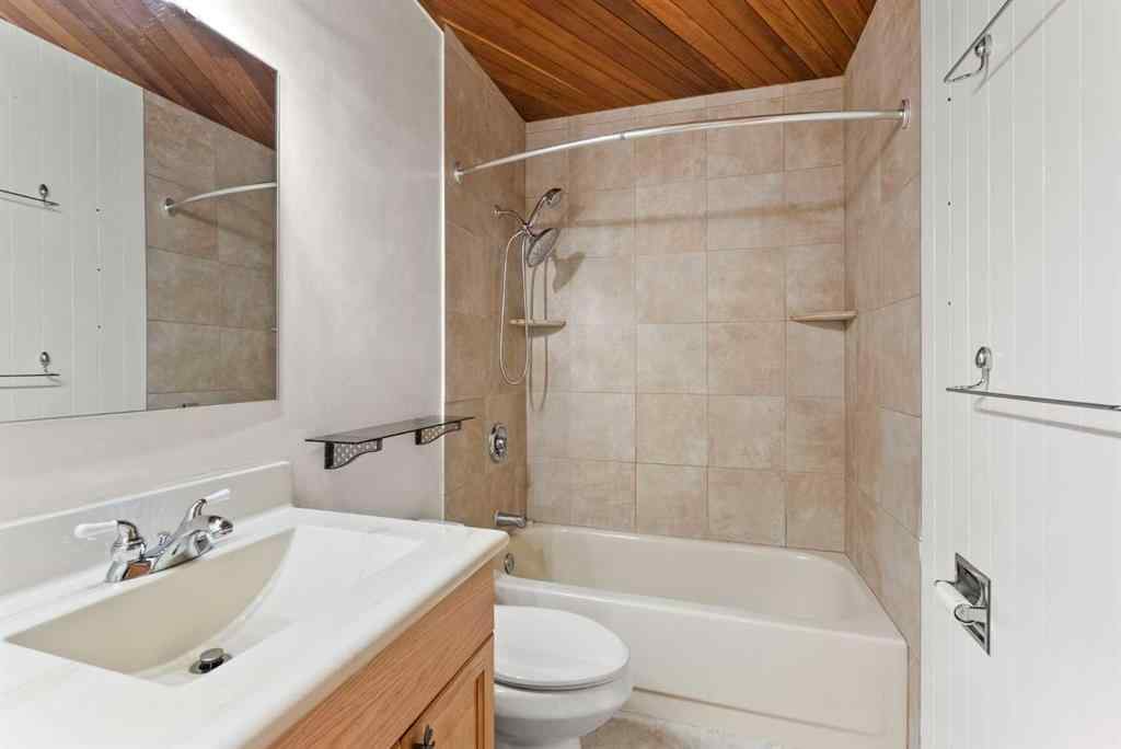 MLS® A2245460 - 210 Dalgleish Bay NW in Dalhousie Calgary, Residential