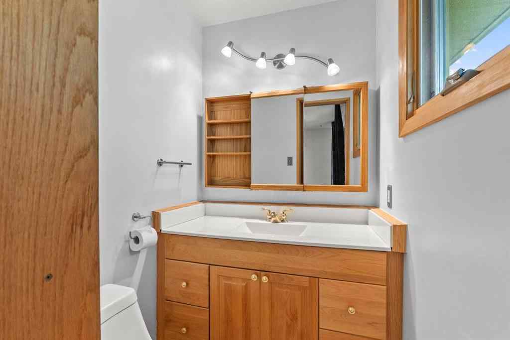 MLS® A2245460 - 210 Dalgleish Bay NW in Dalhousie Calgary, Residential