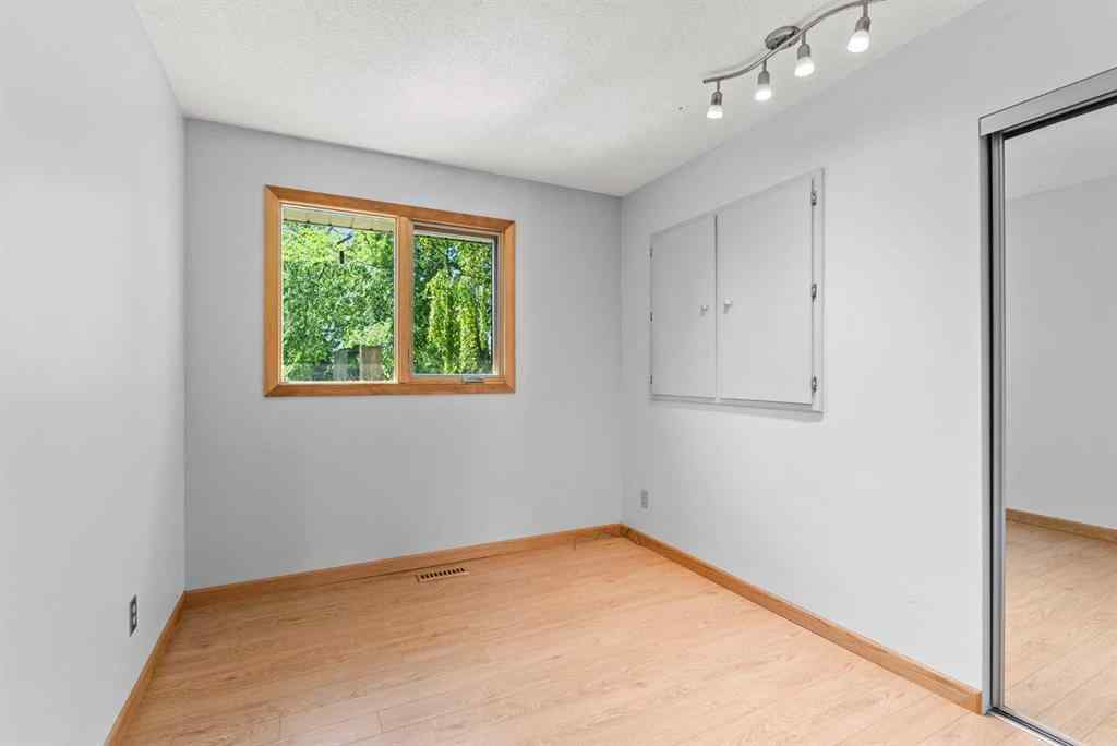 MLS® A2245460 - 210 Dalgleish Bay NW in Dalhousie Calgary, Residential