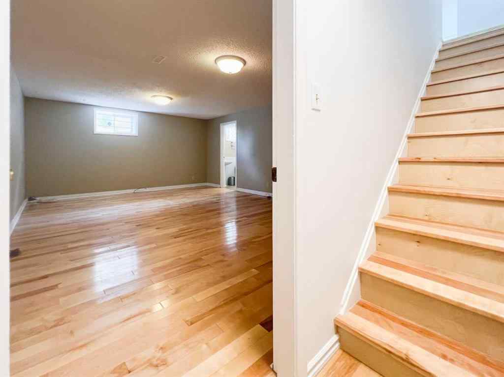 MLS® A2245468 - 85 Malibou Road SW in Meadowlark Park Calgary, Residential