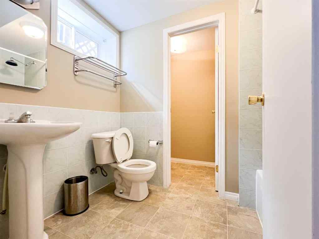 MLS® A2245468 - 85 Malibou Road SW in Meadowlark Park Calgary, Residential