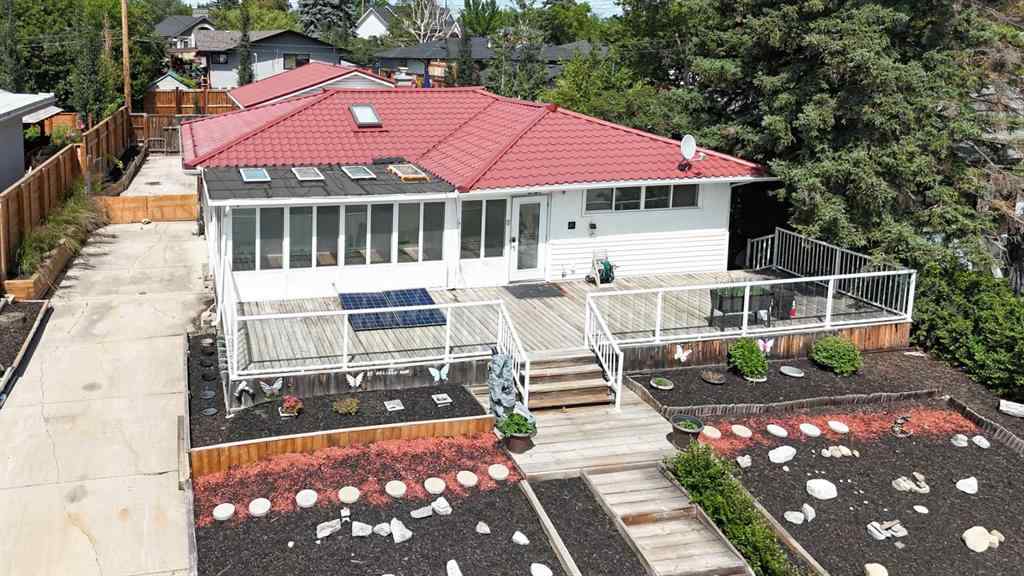 MLS® A2245468 - 85 Malibou Road SW in Meadowlark Park Calgary, Residential